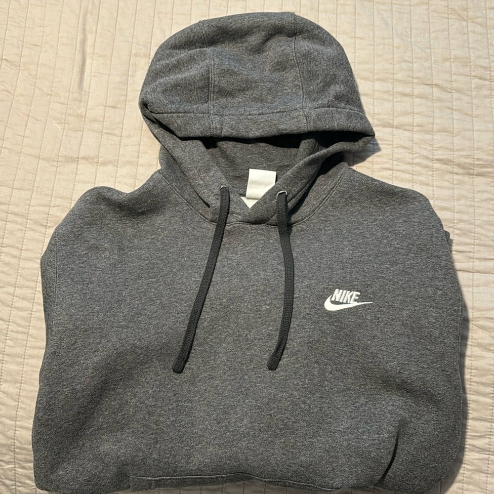 Nike Men’s Hoodie (M)